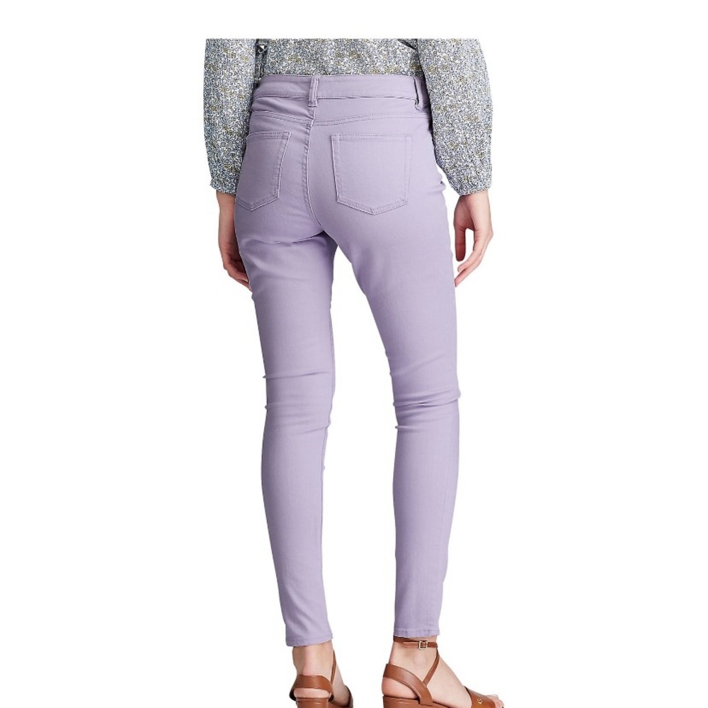 Size 10 women’s CHAPS slimming fit regular length ankle jeans - purple.